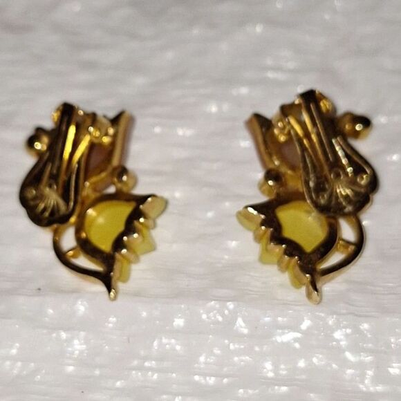 Vintage Molded Glass Tulip Earrings Clip On Frosted Rhinestone Costume Jewelry - Picture 4 of 7